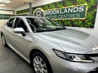 Toyota Camry 2.5 VVT-I DESIGN [SAT NAV, REVERSE CAMERA]