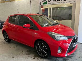 Toyota Yaris 1.5 VVT-h Design Hatchback 5dr Petrol Hybrid E-CVT Euro 6 (Safet