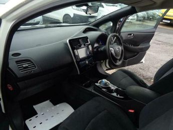 Nissan Leaf 30kWh Acenta Auto 5dr