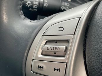 Nissan Qashqai 1.2 DIG-T n-tec+ SUV 5dr Petrol XTRON 2WD Euro 5 (s/s) (115 ps)