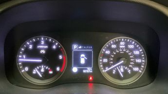 Hyundai Tucson 1.7 CRDi Blue Drive SE Nav SUV 5dr Diesel DCT Euro 6 (s/s) (141 