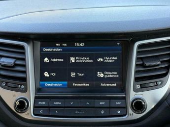 Hyundai Tucson 1.7 CRDi Blue Drive SE Nav SUV 5dr Diesel DCT Euro 6 (s/s) (141 