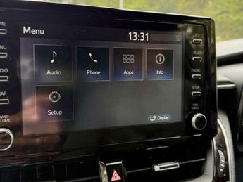 Toyota Corolla 1.8 VVT-h Design CVT Euro 6 (s/s) 5dr
