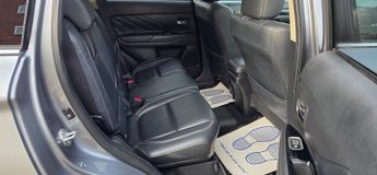 Mitsubishi Outlander PHEV GX 4H