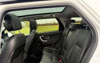 Land Rover Discovery Sport 2.0 TD4 HSE Black Auto 4WD Euro 6 (s/s) 5dr