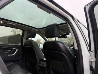 Land Rover Discovery Sport 2.0 TD4 HSE Black Auto 4WD Euro 6 (s/s) 5dr