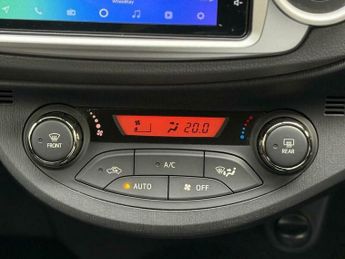 Toyota Yaris 1.33 Dual VVT-i Icon Multidrive S Euro 5 5dr
