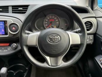 Toyota Yaris 1.33 Dual VVT-i Icon Multidrive S Euro 5 5dr