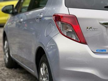 Toyota Yaris 1.33 Dual VVT-i Icon Multidrive S Euro 5 5dr