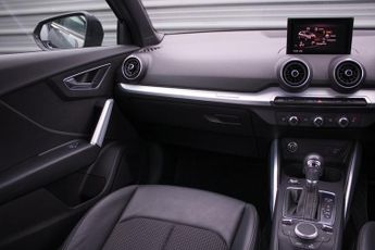 Audi Q2 TFSI S LINE