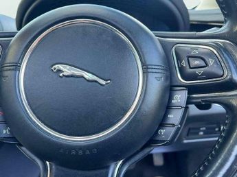 Jaguar XJ 3.0d V6 Premium Luxury Auto Euro 5 (s/s) 4dr