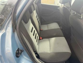 Ford Focus 1.6 TDCi DPF Zetec 5dr