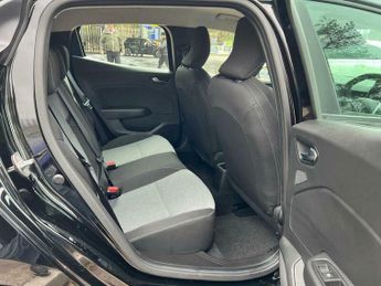 Renault Clio 1.6 E-TECH evolution Auto Euro 6 (s/s) 5dr