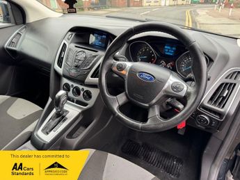 Ford Focus 1.6 Zetec Powershift Euro 5 5dr