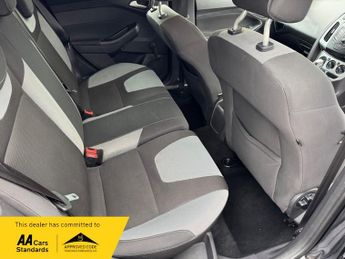 Ford Focus 1.6 Zetec Powershift Euro 5 5dr