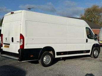 Peugeot Boxer 2.2 BlueHDi 435 Professional L4 H2 Euro 6 (s/s) 5dr