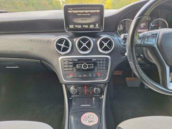 Mercedes-Benz A Class 1.6 A180 SE 7G-DCT (s/s) 5dr ULEZ AUTO