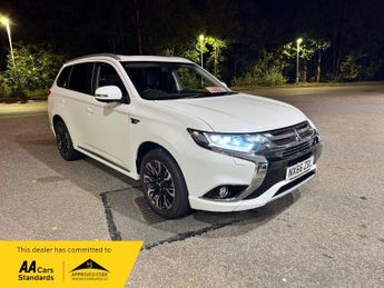 Mitsubishi Outlander PHEV GX 4H BLACK LEATHER SEATS