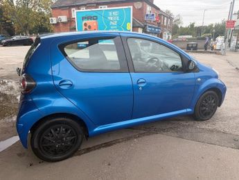 Toyota AYGO VVT-I BLUE