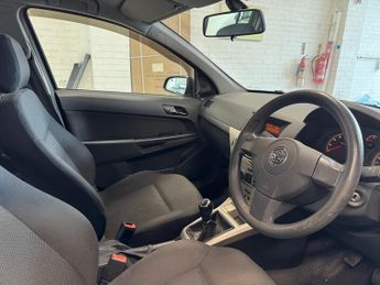 Vauxhall Astra LIFE AC 16V E4