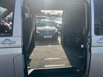 Volkswagen Transporter VOLKSWAGEN TRANSPORTER AUTO SHUTTLE BUS. 9,995 NO VAT