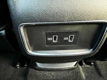 MG MG5 61.1kWh Exclusive Long Range Auto 5dr