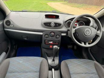 Renault Clio 1.6 VVT Expression 5dr