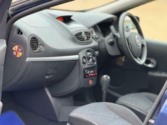 Renault Clio 1.6 VVT Expression 5dr