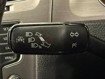 Volkswagen Golf SE TSI BLUEMOTION TECHNOLOGY DSG