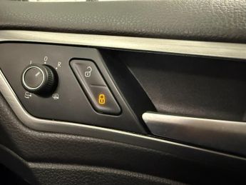 Volkswagen Golf SE TSI BLUEMOTION TECHNOLOGY DSG