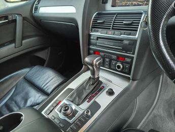 Audi Q7 TDI QUATTRO S LINE PLUS