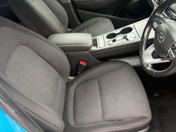 Hyundai KONA 64kWh Premium Auto 5dr 201BHP