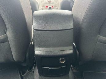 Ford Mondeo 2.0 TDCi Zetec Powershift 5dr