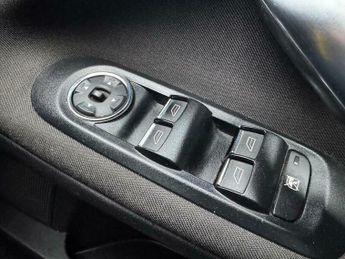 Ford Mondeo 2.0 TDCi Zetec Powershift 5dr