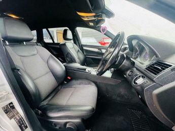Mercedes-Benz C Class 1.8 C180 BlueEfficiency Sport Auto Euro 5 5dr