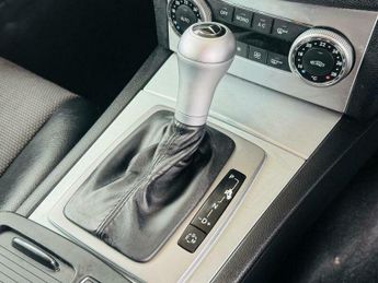 Mercedes-Benz C Class 1.8 C180 BlueEfficiency Sport Auto Euro 5 5dr