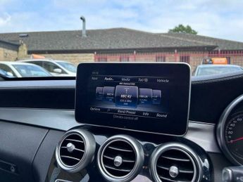Mercedes-Benz C Class 2.1 C220d AMG Line (Premium Plus) 7G-Tronic+ Euro 6 (s/s) 4dr