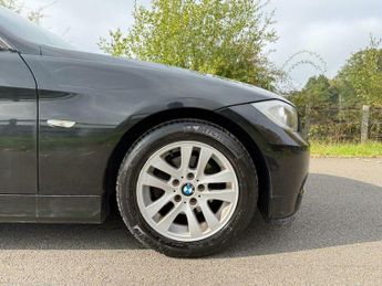 BMW 3 SERIES 2.0 320i SE Auto Euro 4 4dr