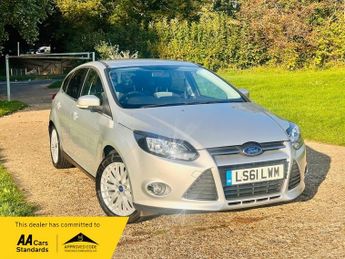 Ford Focus 1.6 Zetec Hatchback 5dr Petrol Manual Euro 5 (125 ps)