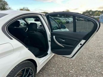 BMW 3 SERIES 2.0 320i SE Saloon 4dr Petrol Auto Euro 5 (s/s) (184 ps)