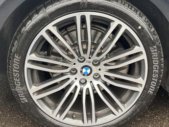 BMW 5 SERIES 2.0 520d M Sport Touring 5dr Diesel Auto Euro 6 (s/s) (190 ps)