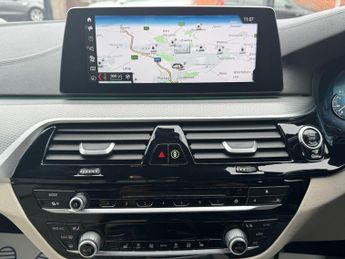 BMW 5 SERIES 2.0 520d M Sport Touring 5dr Diesel Auto Euro 6 (s/s) (190 ps)