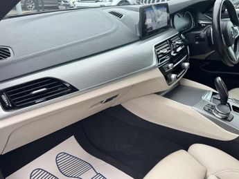 BMW 5 SERIES 2.0 520d M Sport Touring 5dr Diesel Auto Euro 6 (s/s) (190 ps)