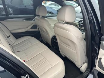 BMW 5 SERIES 2.0 520d M Sport Touring 5dr Diesel Auto Euro 6 (s/s) (190 ps)