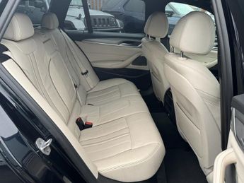 BMW 5 SERIES 2.0 520d M Sport Touring 5dr Diesel Auto Euro 6 (s/s) (190 ps)