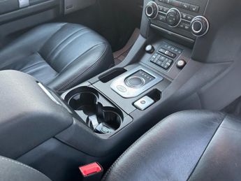 Land Rover Discovery 3.0 SD V6 Graphite SUV 5dr Diesel Auto 4WD Euro 6 (s/s) (256 bhp