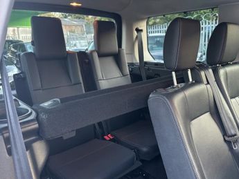 Land Rover Discovery 3.0 SD V6 Graphite SUV 5dr Diesel Auto 4WD Euro 6 (s/s) (256 bhp
