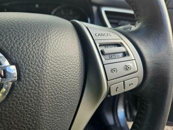 Nissan Qashqai 1.6 dCi Tekna XTRON 2WD Euro 6 (s/s) 5dr