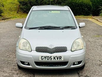 Toyota Yaris VVTI T SPIRIT