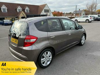 Honda Jazz I-VTEC ES PLUS